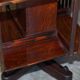 Bibliothèque tournante Edwardian en bois dur avec incrustation Sheraton