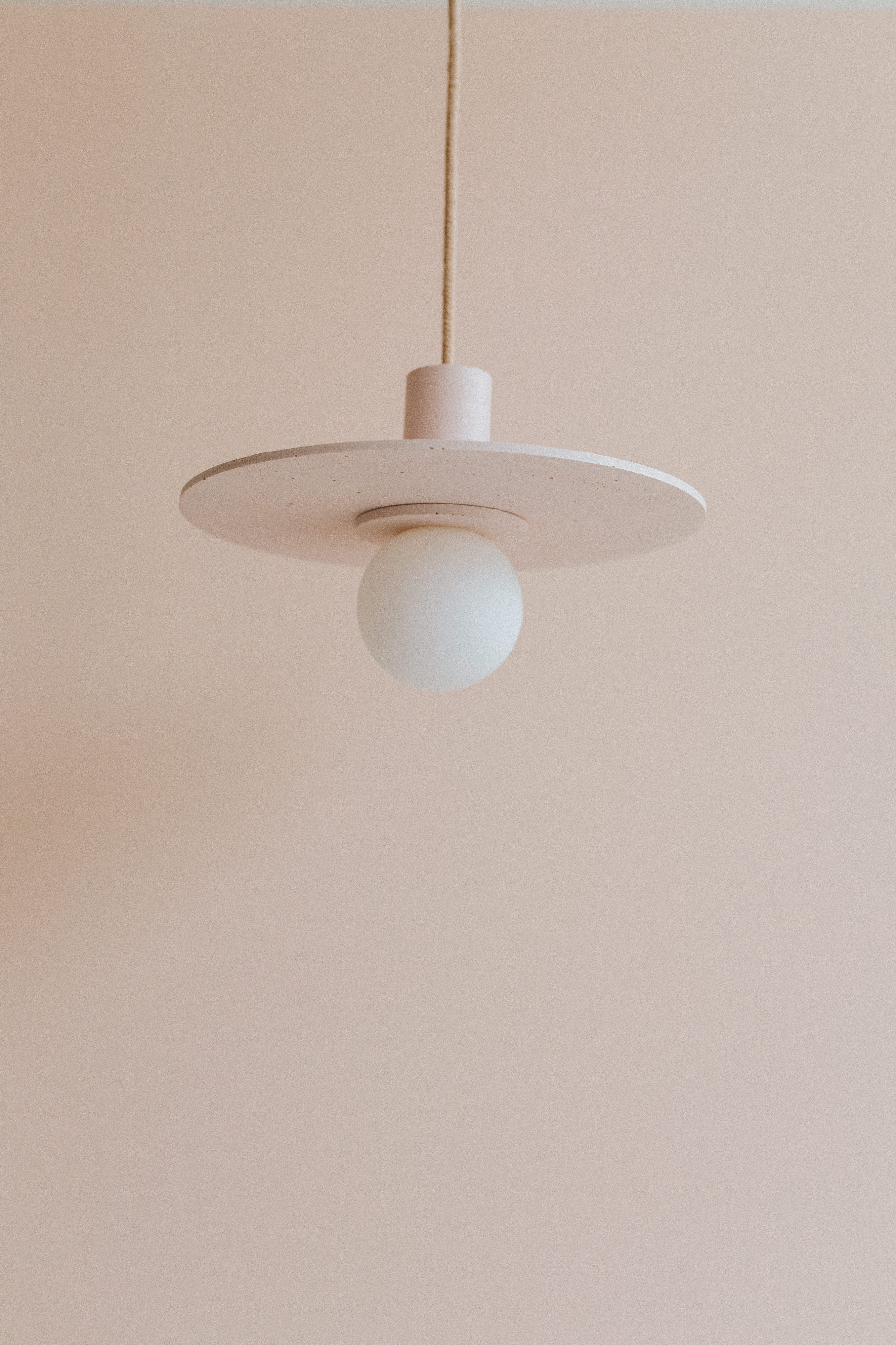 Suspension AMA.30 - rosé - Zuri objects