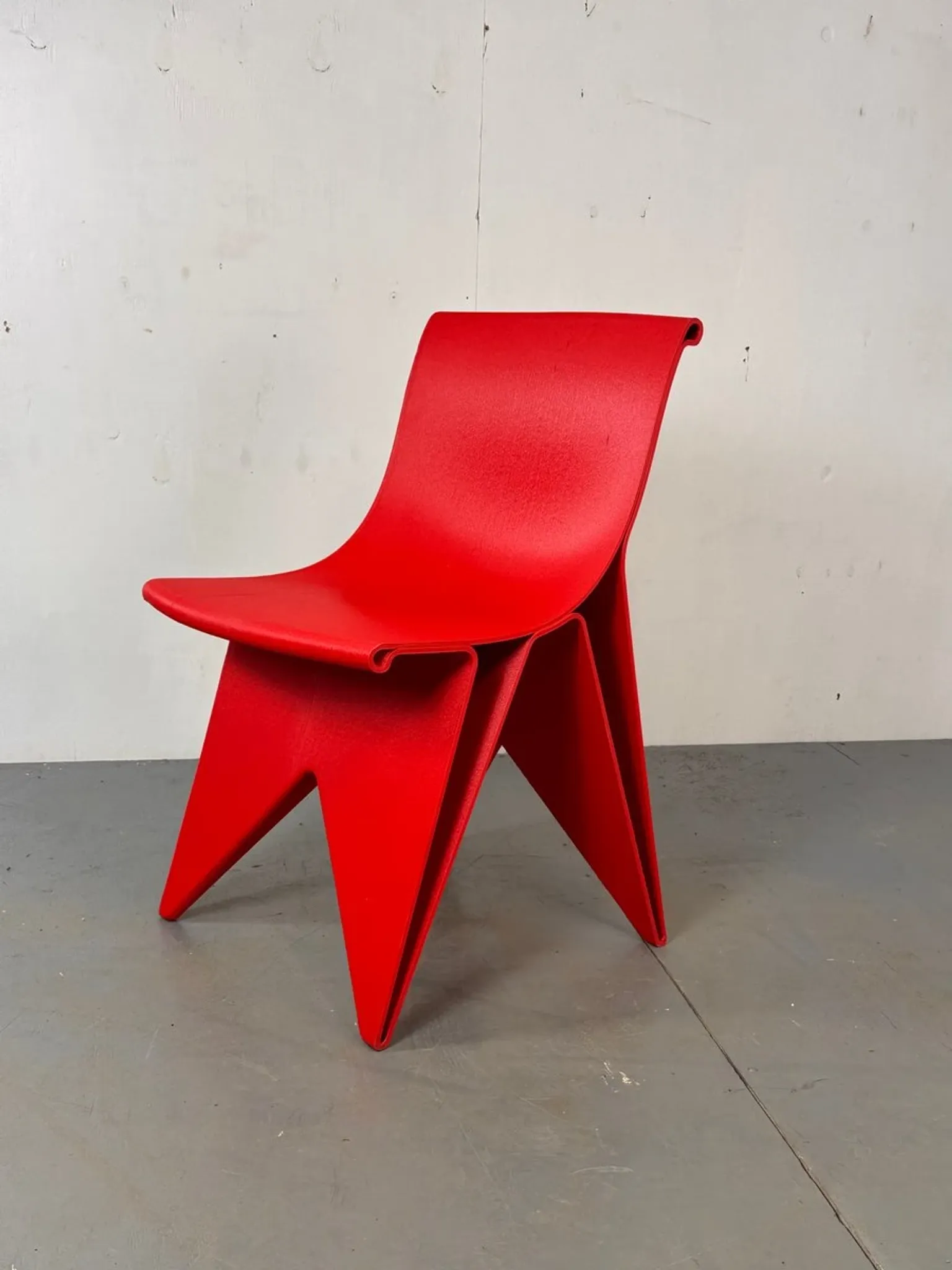 Chaise imprimée au style moderne futuriste et infini attribuée à Dirk van de Kooij, années 2000.