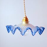 Suspension in opaline corolla from the 1930s