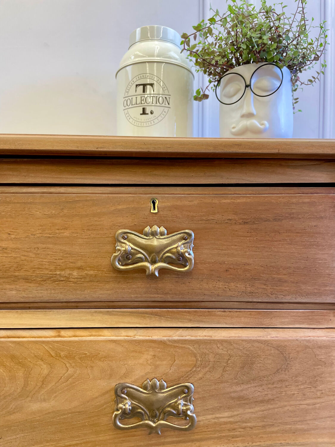 Vintage wooden chest of drawers – 4 drawers – Authentic charm