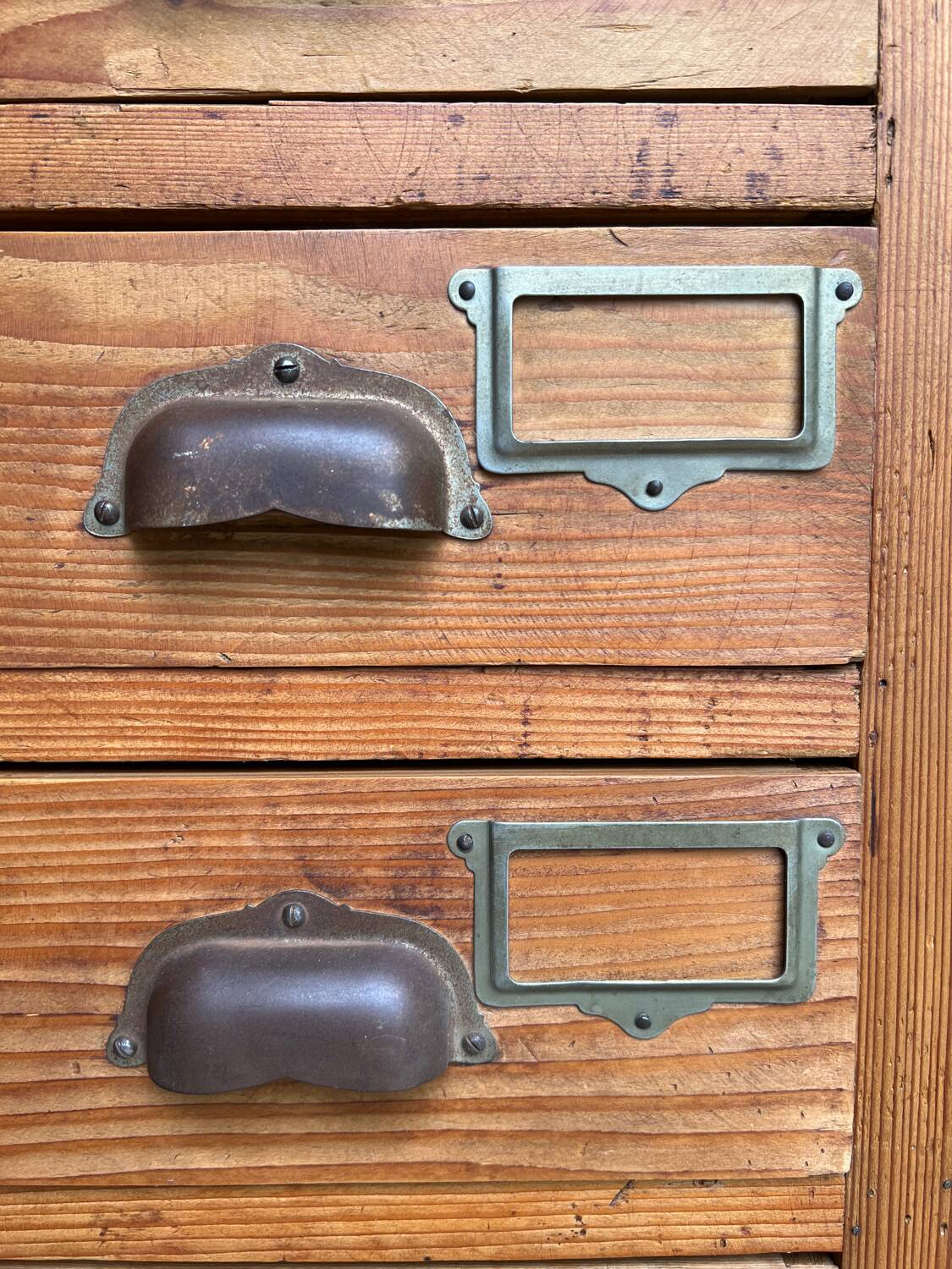 Vintage hardware trade furniture