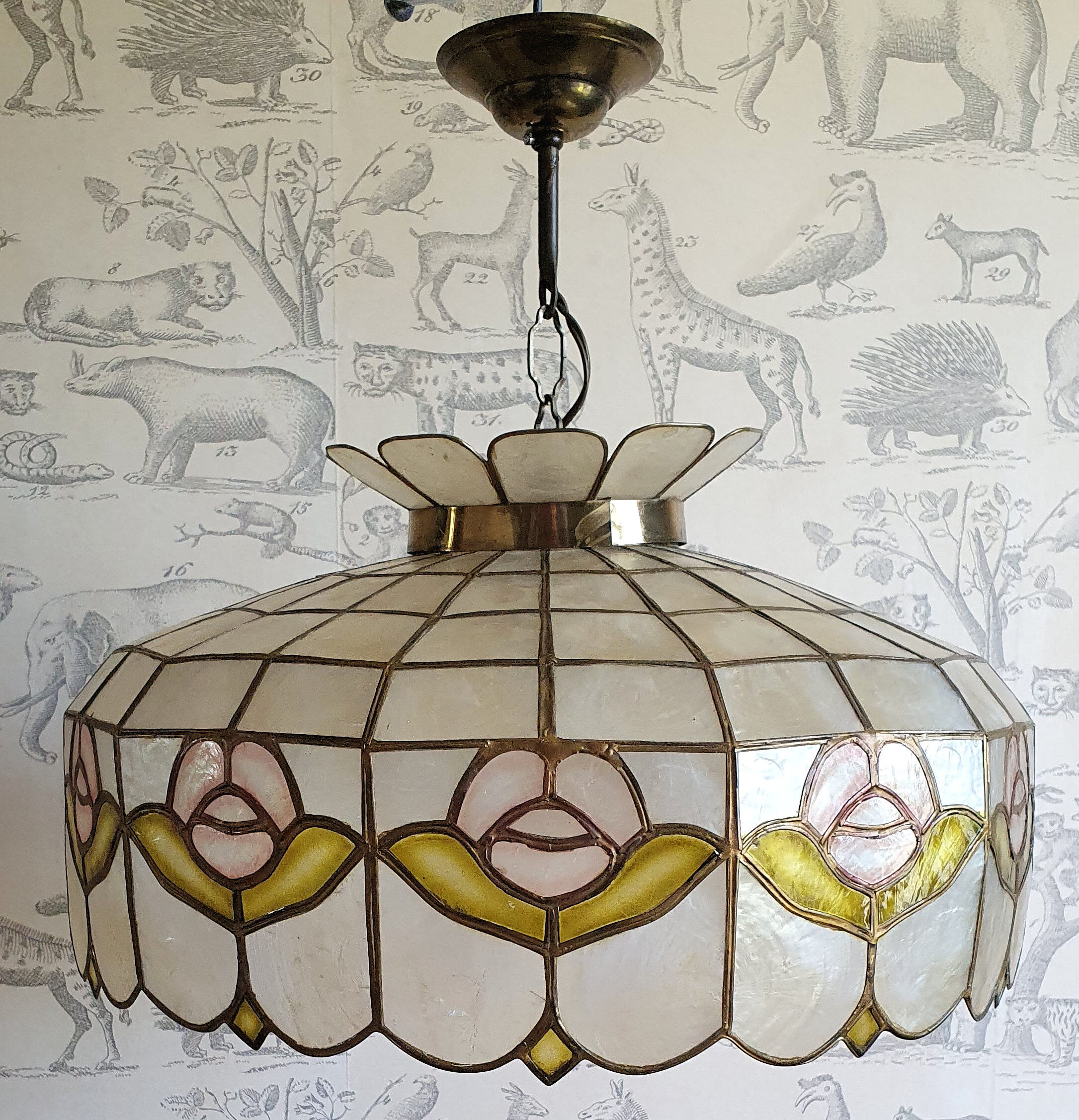 Vintage mother-of-pearl pendant lamp