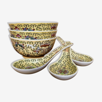 Set of 3 Chinese rice bowls with their spoonfuls
