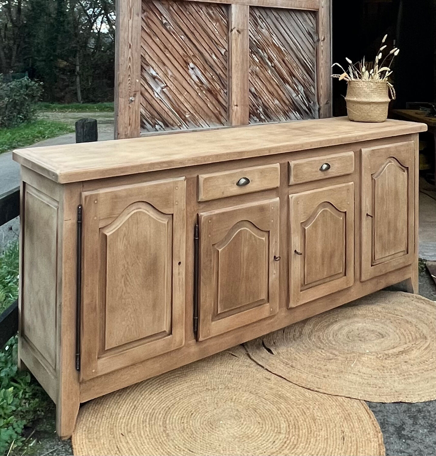 Antique sideboard/buffet in raw oak with splayed legs - 1950s