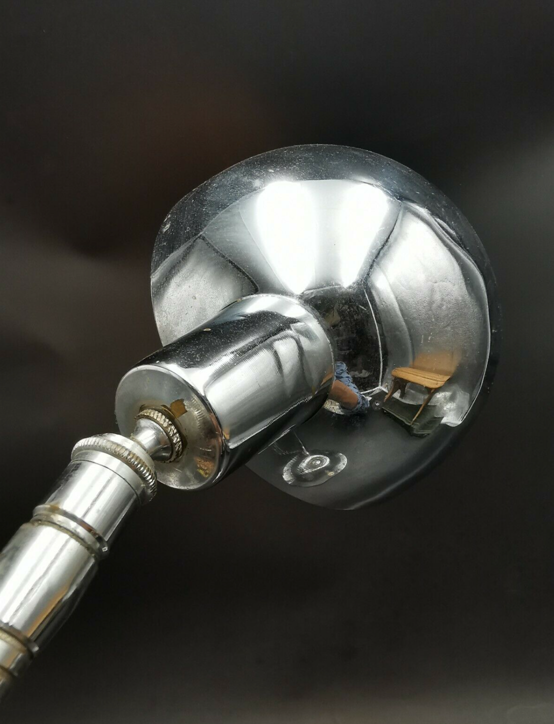 Industrial articulated lamp