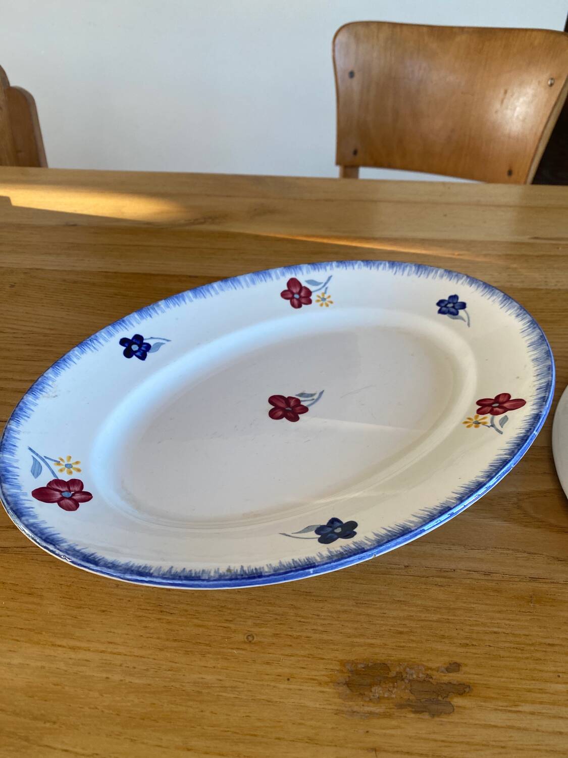 Oval dish from Digoin