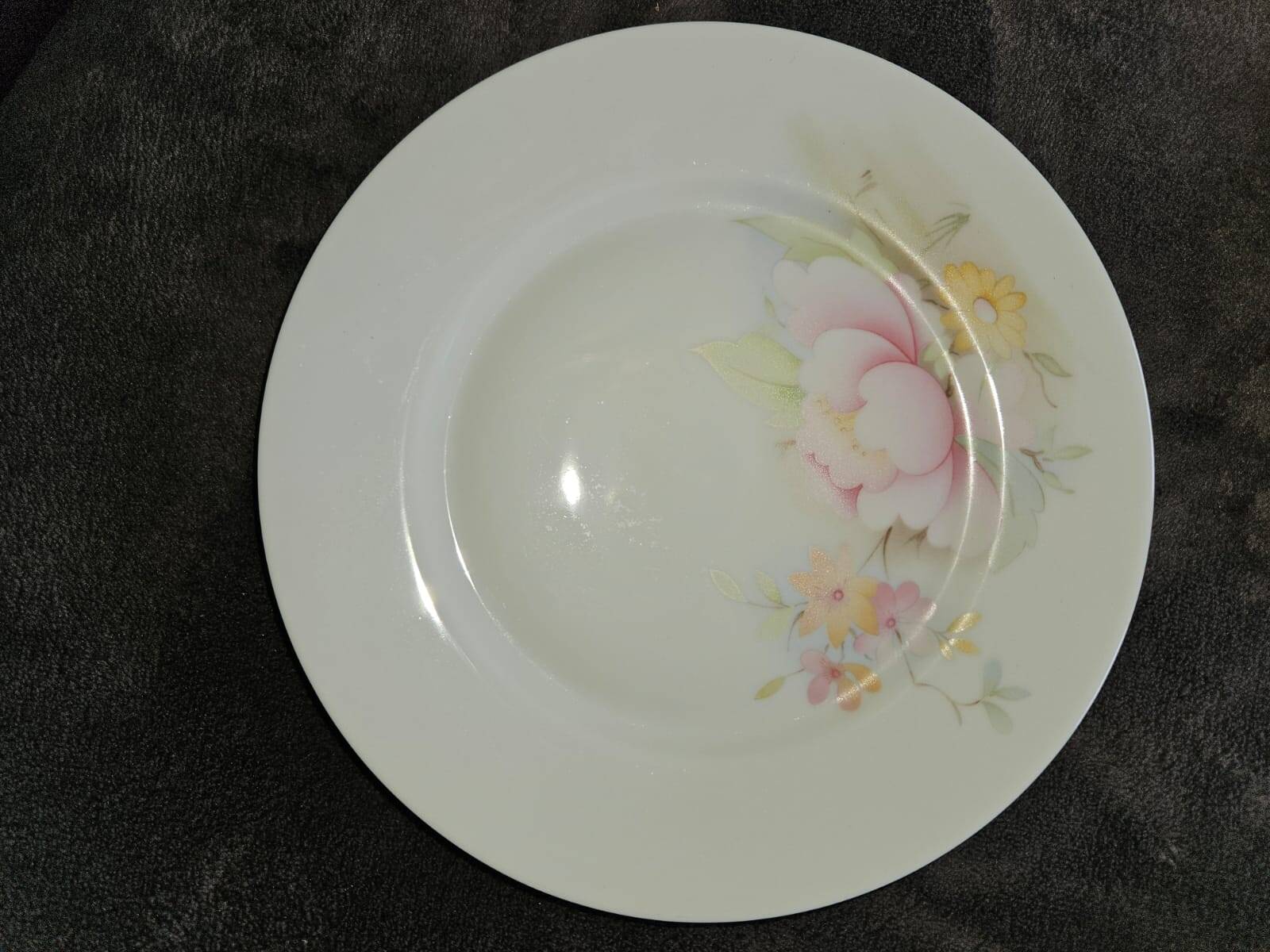10 dessert plates made of Limoges porcelain, France.
