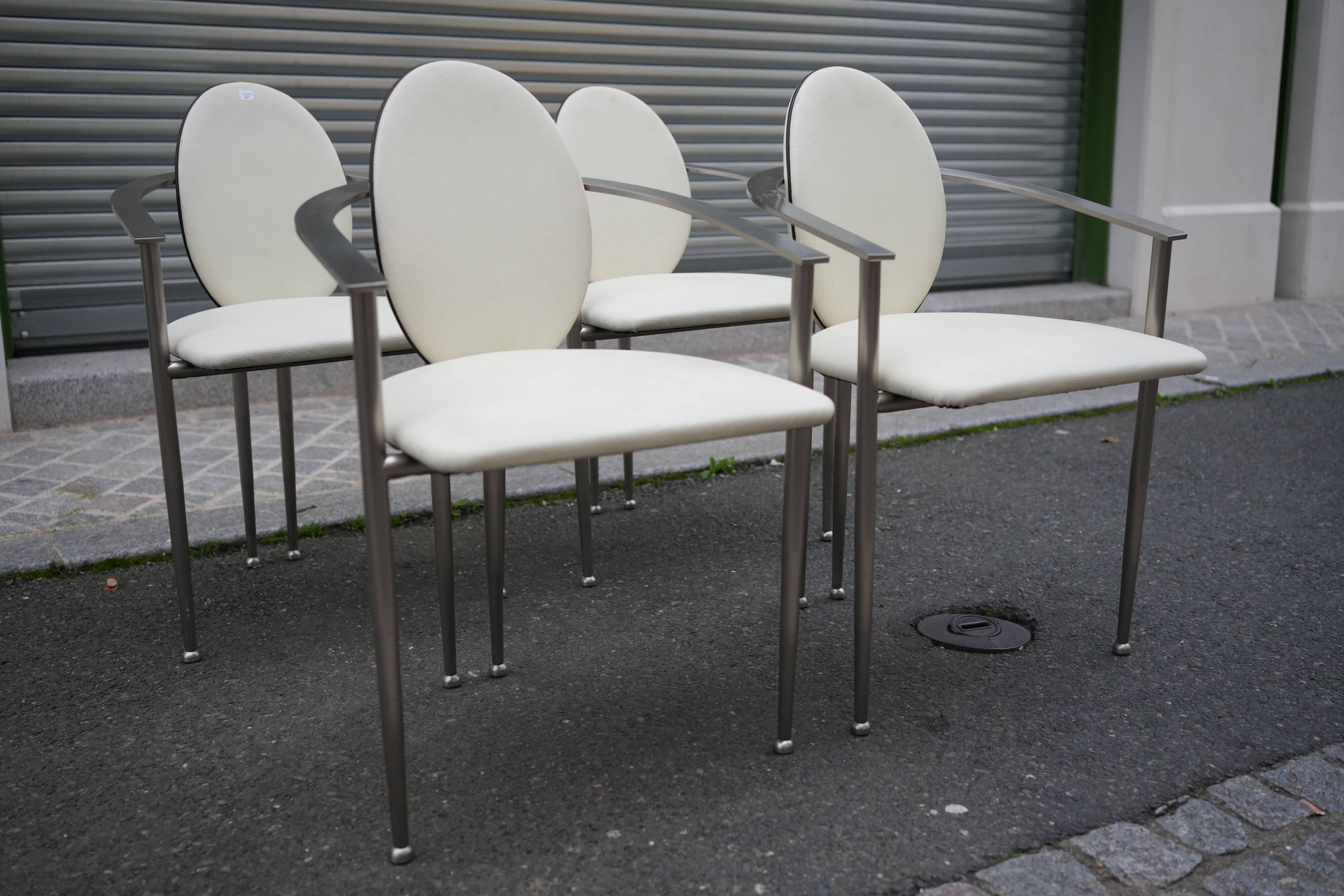 Belgochrom white chairs