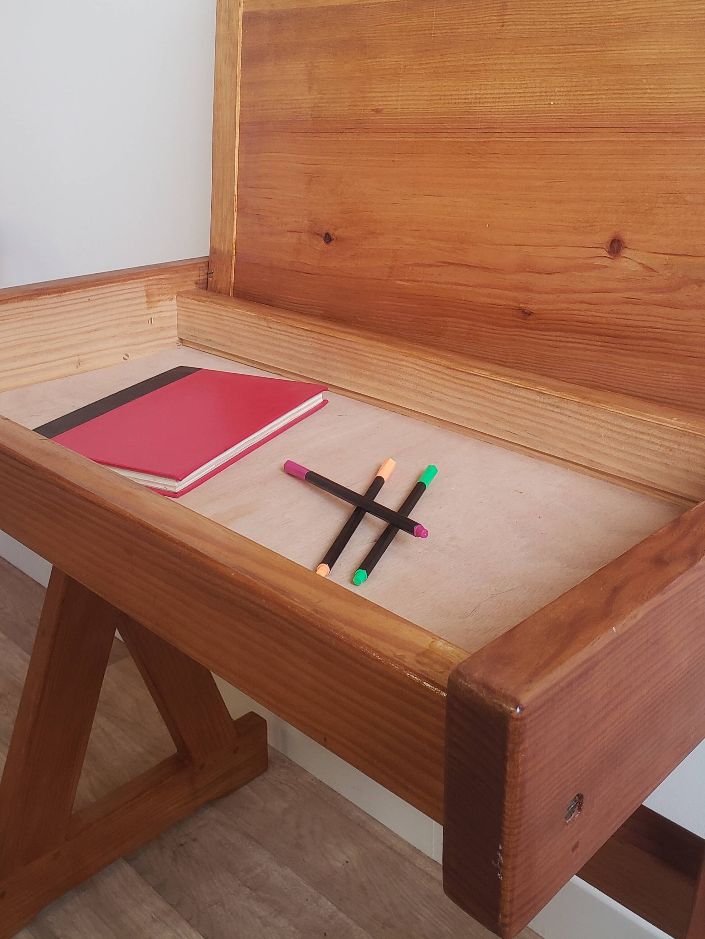 Vintage desk / Lectern