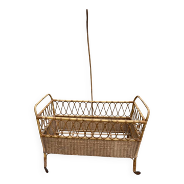 Wicker baby bed