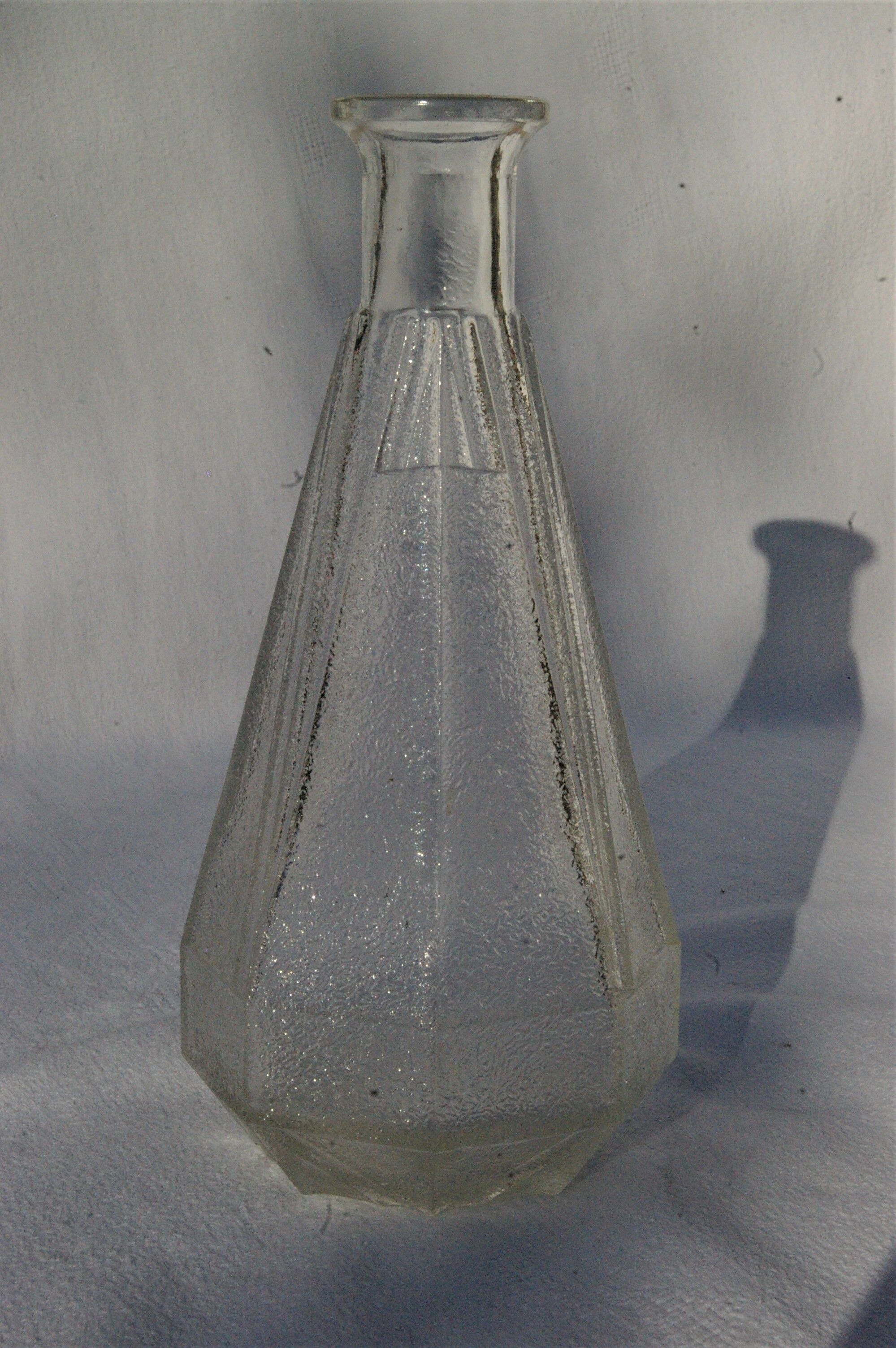 Former pitcher carafe bistro water pot in molded glass 1950s