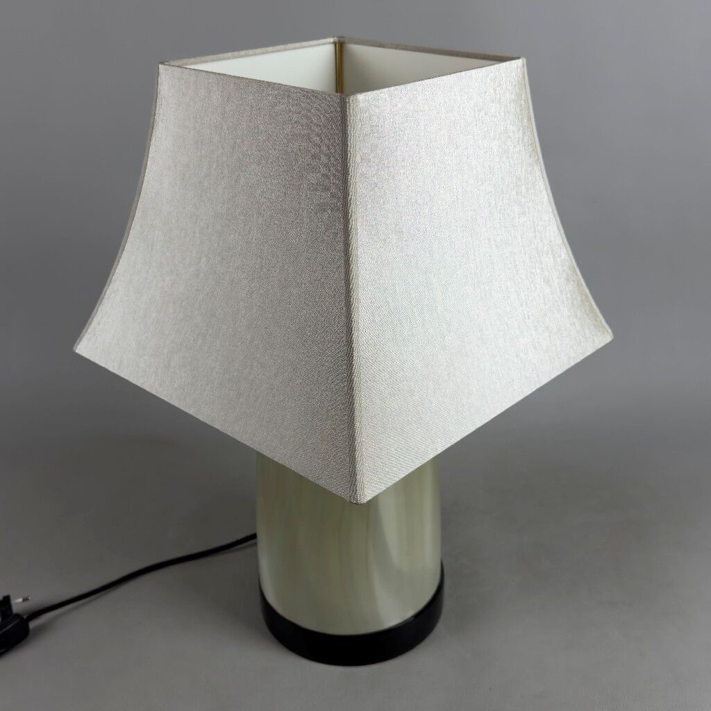 Murano glass table lamp Visa G Luce opaline modernist design from the 90s.
