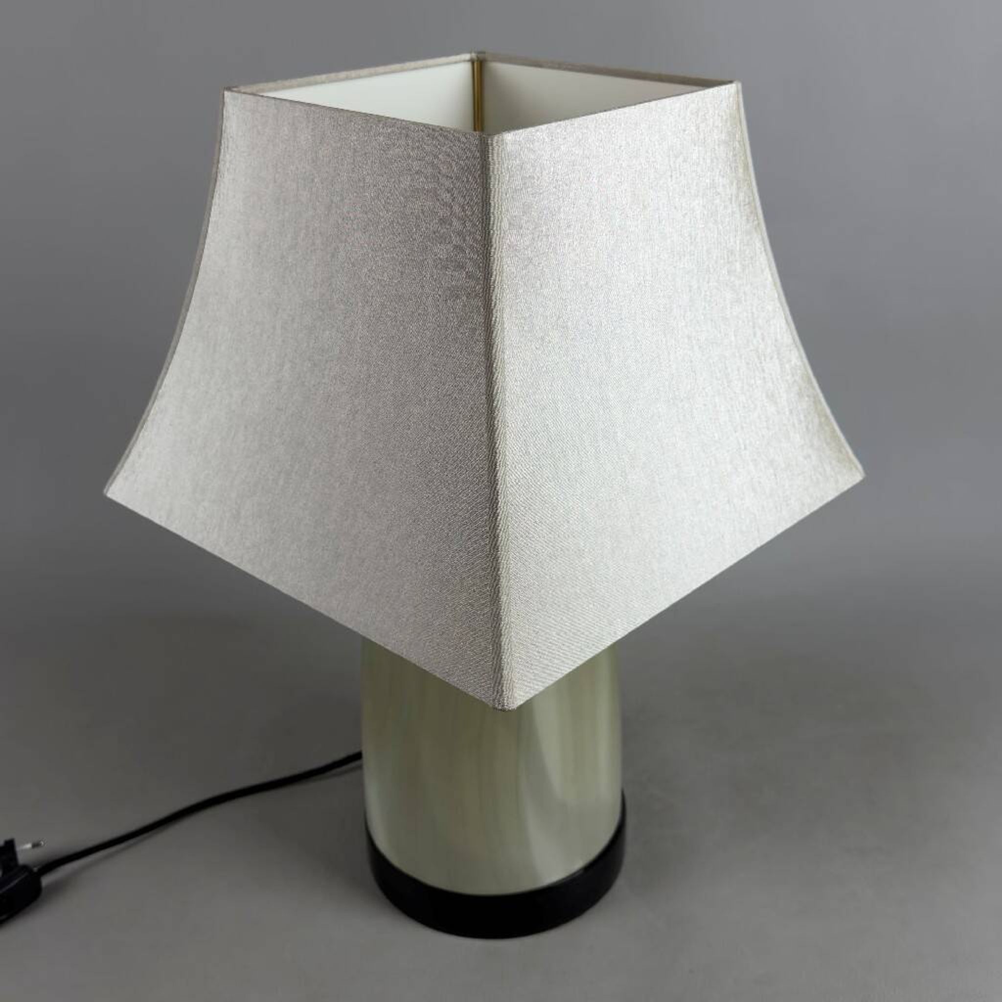 Murano glass table lamp Visa G Luce opaline modernist design from the 90s.
