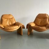 Set of 2 chairs P60 with ottoman by Vittorio Introini for Saporiti 1960
