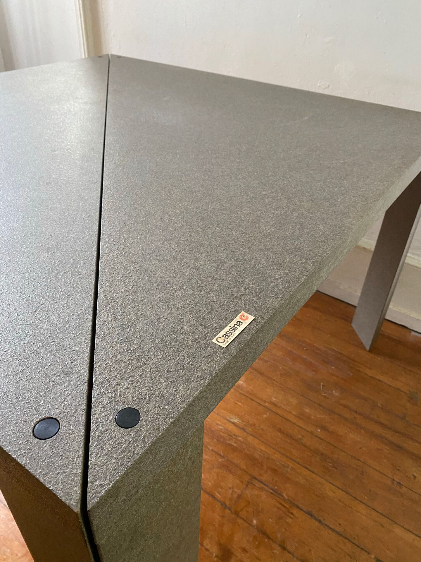 Deux tables Cassina Tangram par Massimo Morozzi vintage design Italie