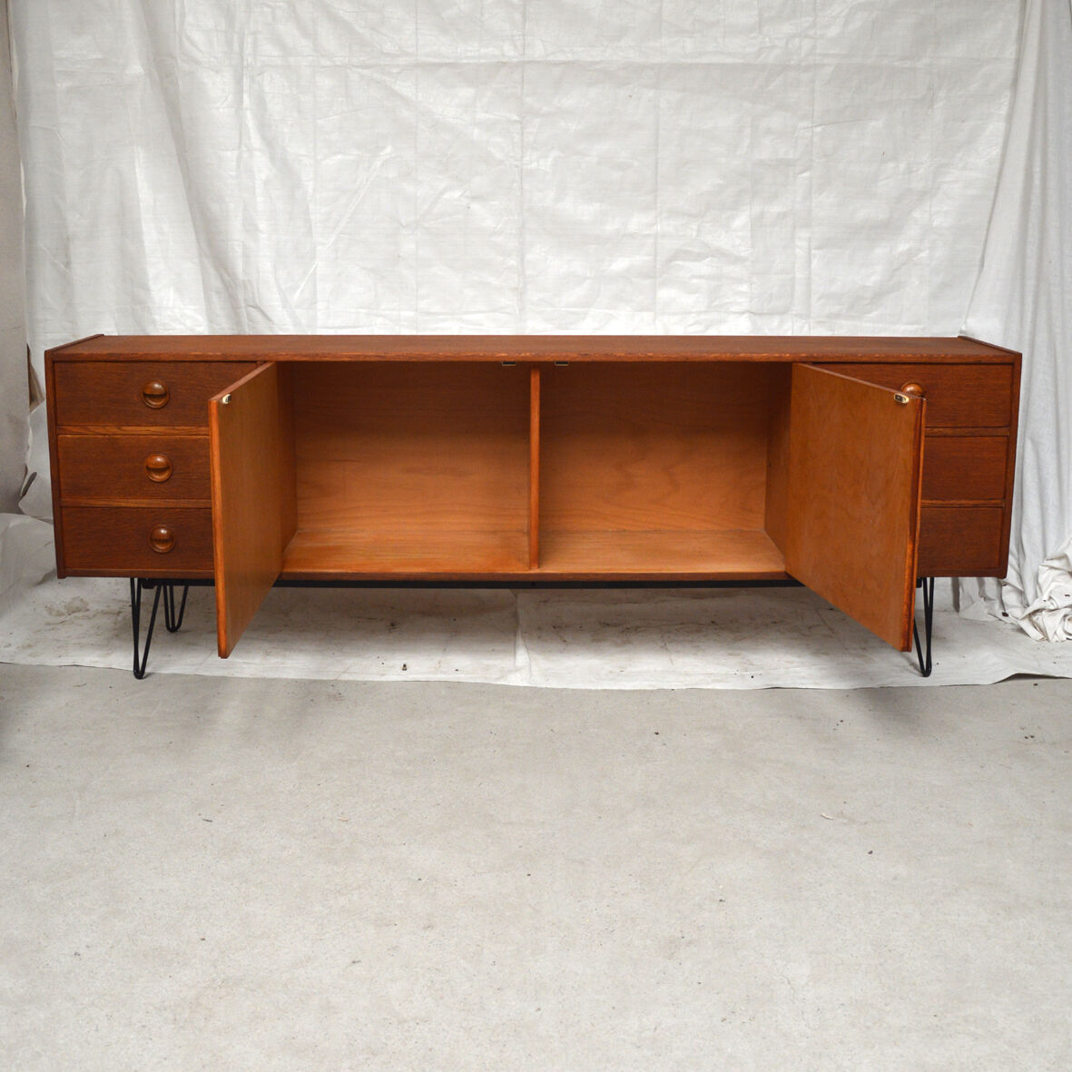 Enfilade 220cm feet metal, 1960