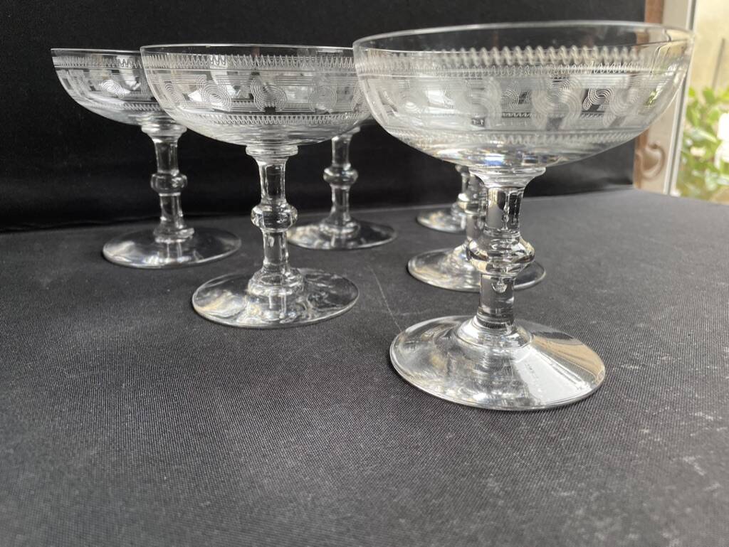 6 Baccarat champagne glasses engraving 3458