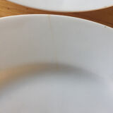 3 assiettes plates en faïence blanche