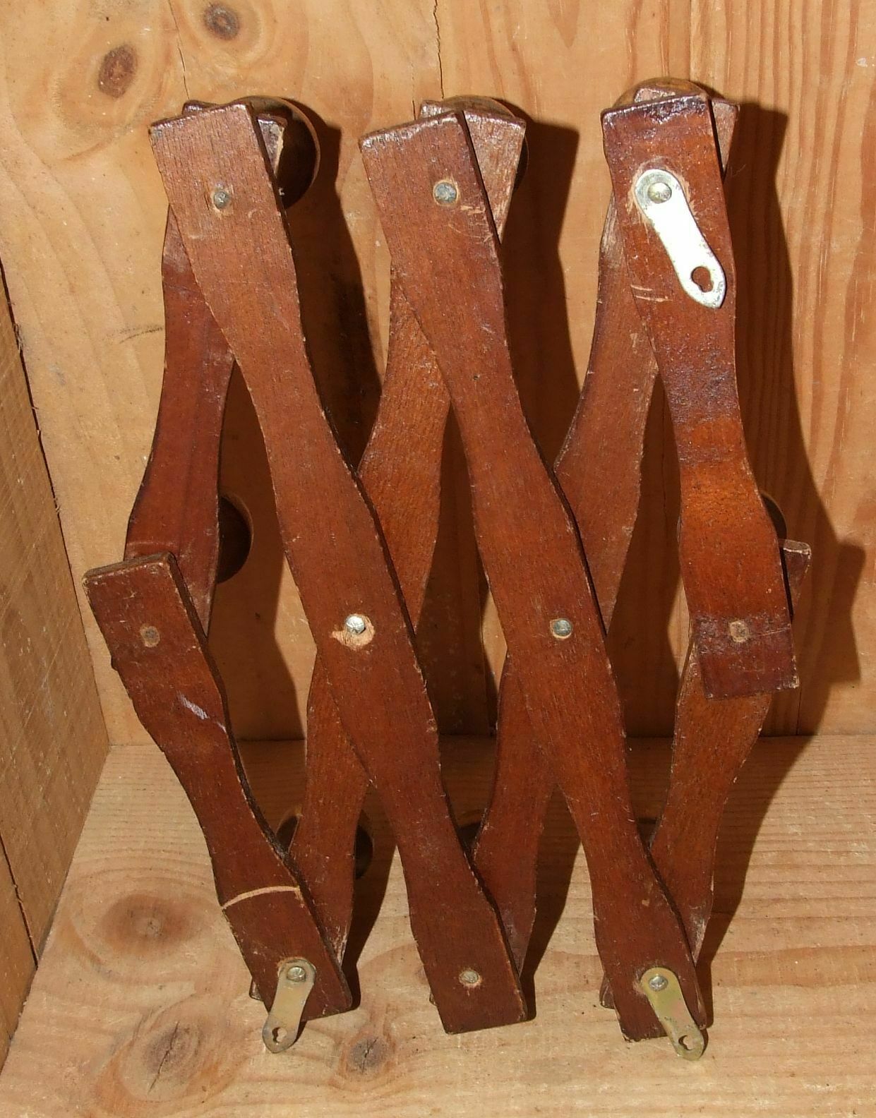 10-patères accordion system wall coat holder