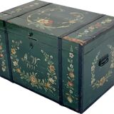 Antique hand painted swedish chest or trunk/ coffee table