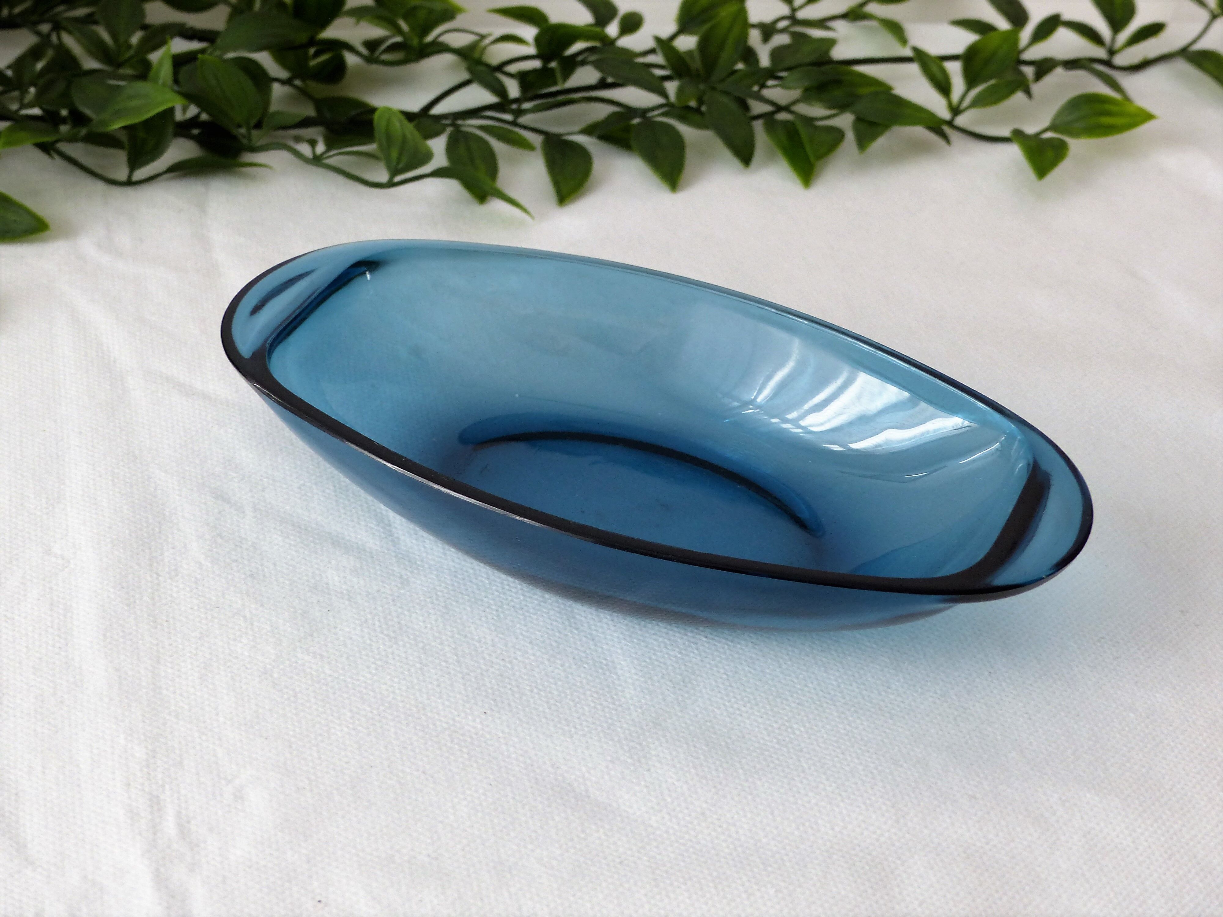 Set of 4 blue cups type Vereco