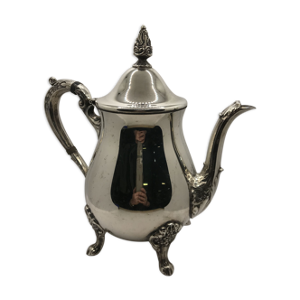 English silver metal pourer