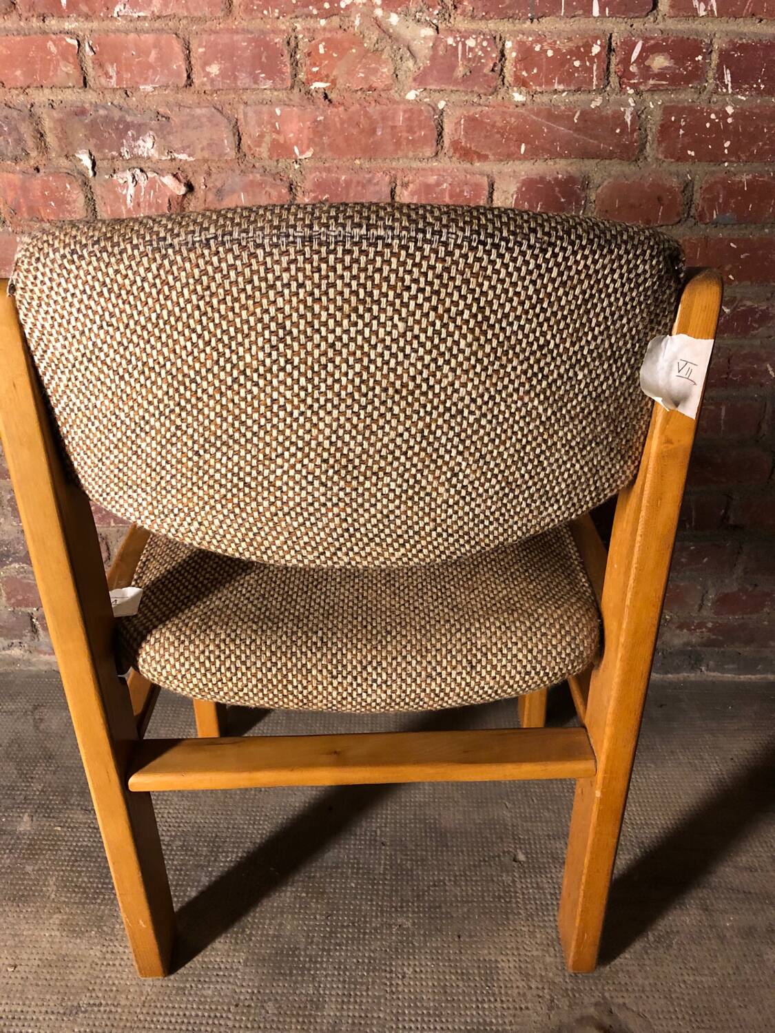 Series 6 elm chairs Maison Regain