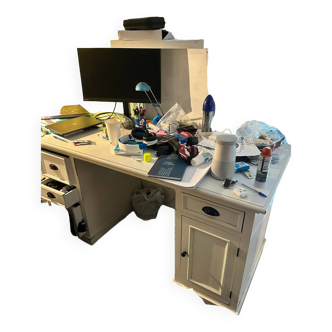 Spacious office