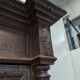 Bibliothèque vitrée de style Louis XIII en chêne