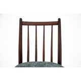 Ensemble de quatre chaises vertes vintage