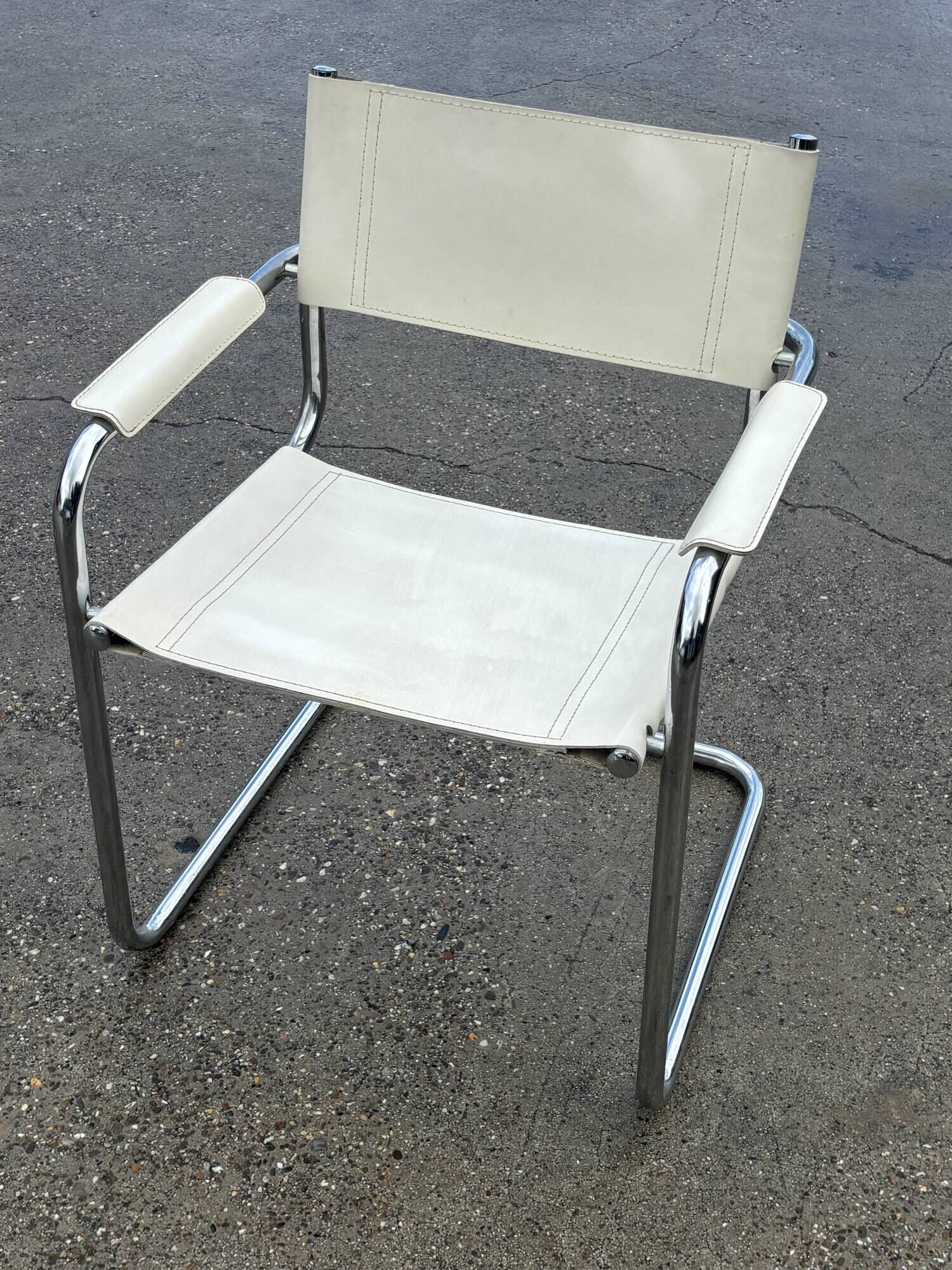 Set of 4 dining chairs in white, S34 Mart Stam/Marcel Breuer style Italy