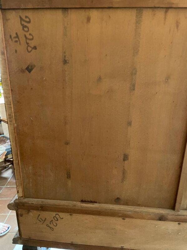 Argentier en bois style renaissance espagnole