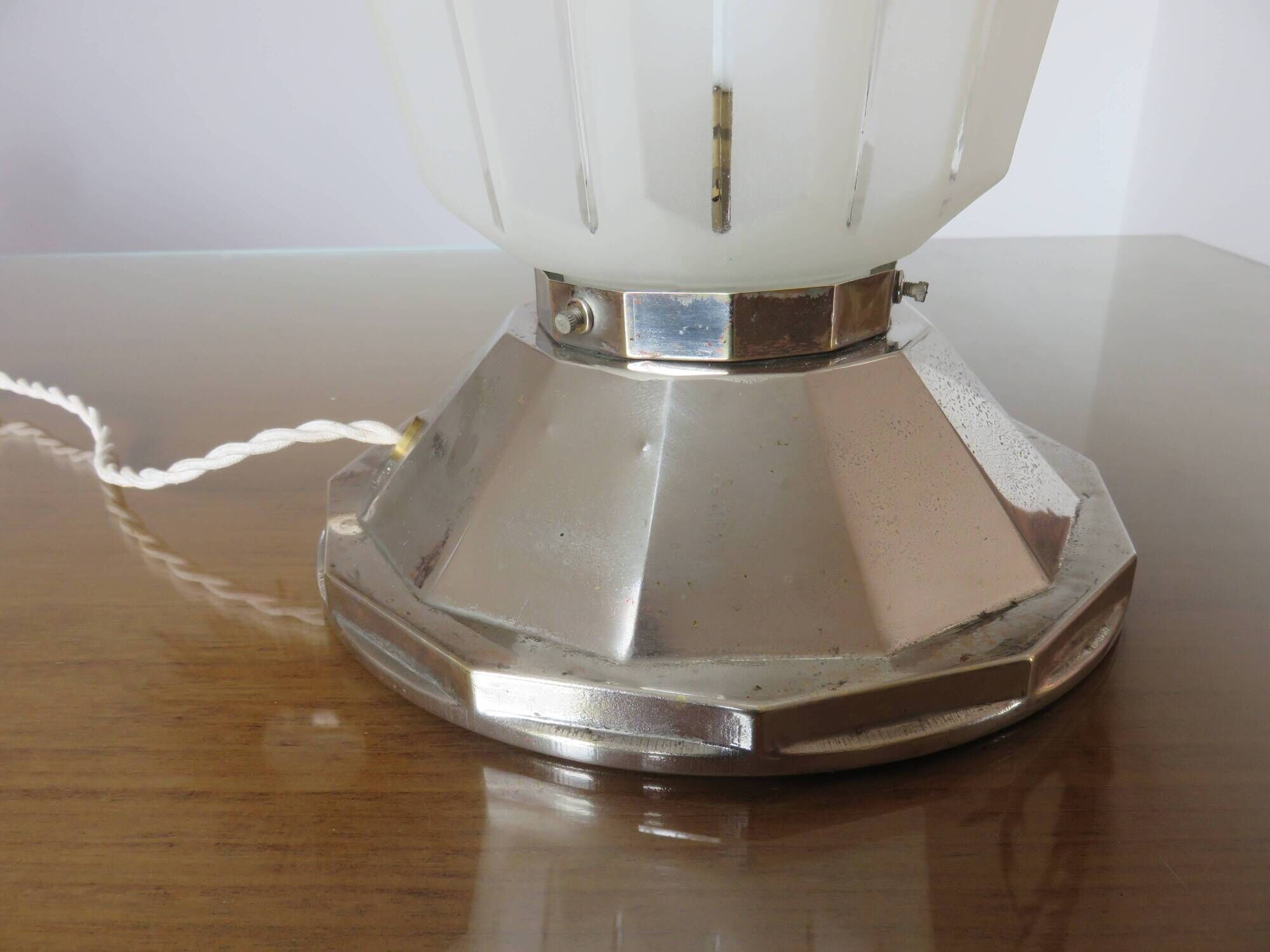 Art deco "skyscraper" lamp in nickel-plated brass and glass 1920s 30s