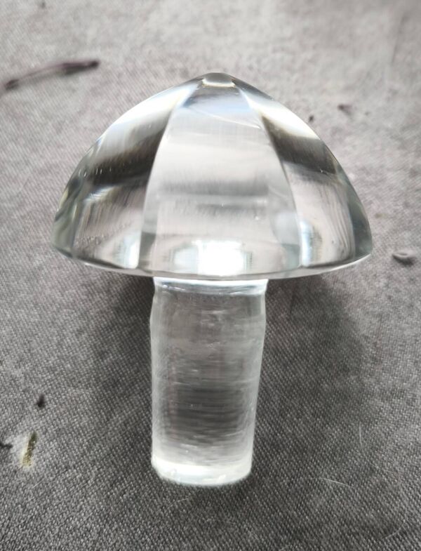 Flacon modèle Fontainebleau de Baccarat