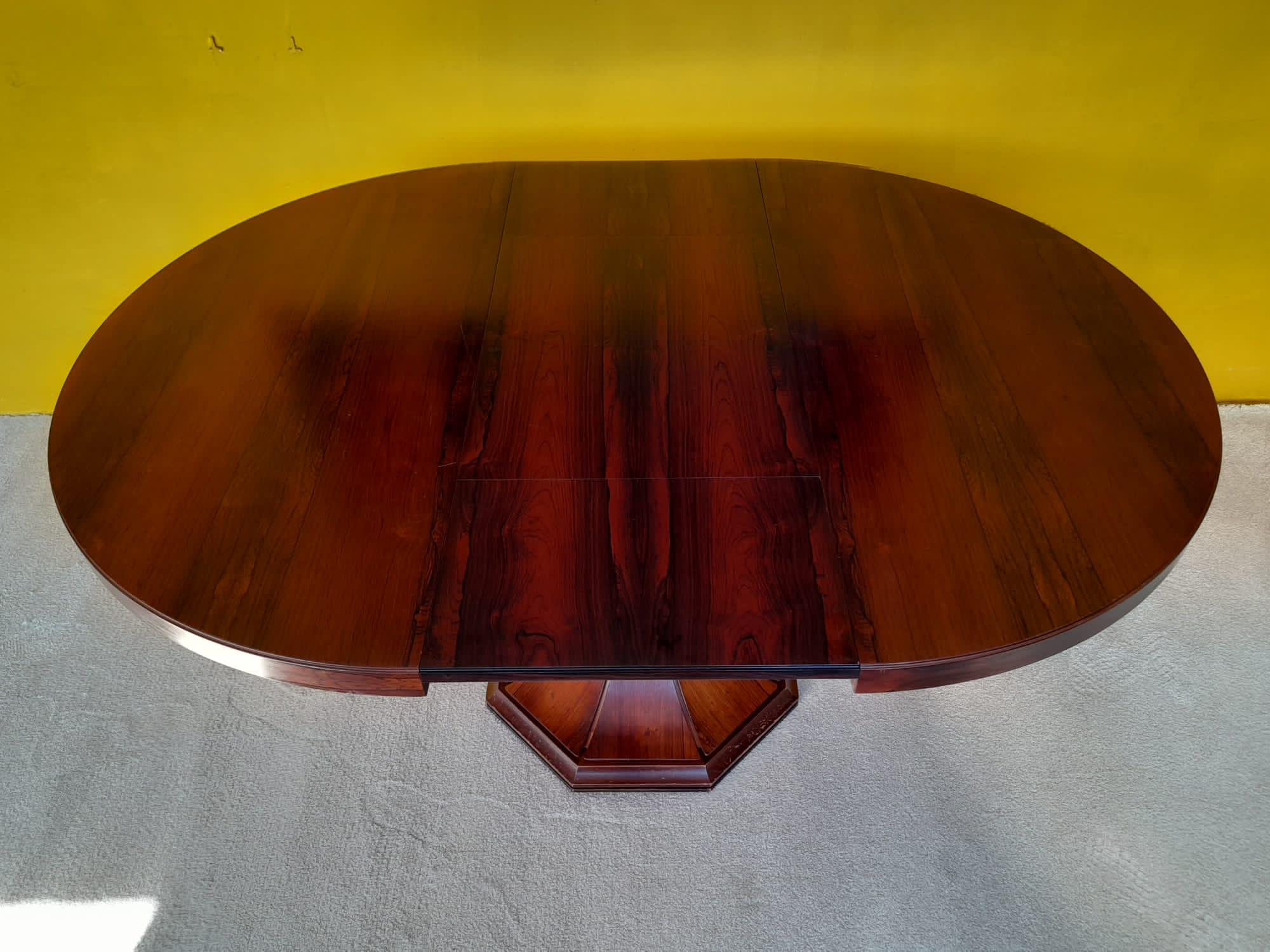 Rio rosewood dining table circa 1970