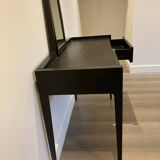 Black dressing table