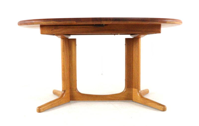 Glostrup oval 2x extendable dining table - massive teak - danish design
