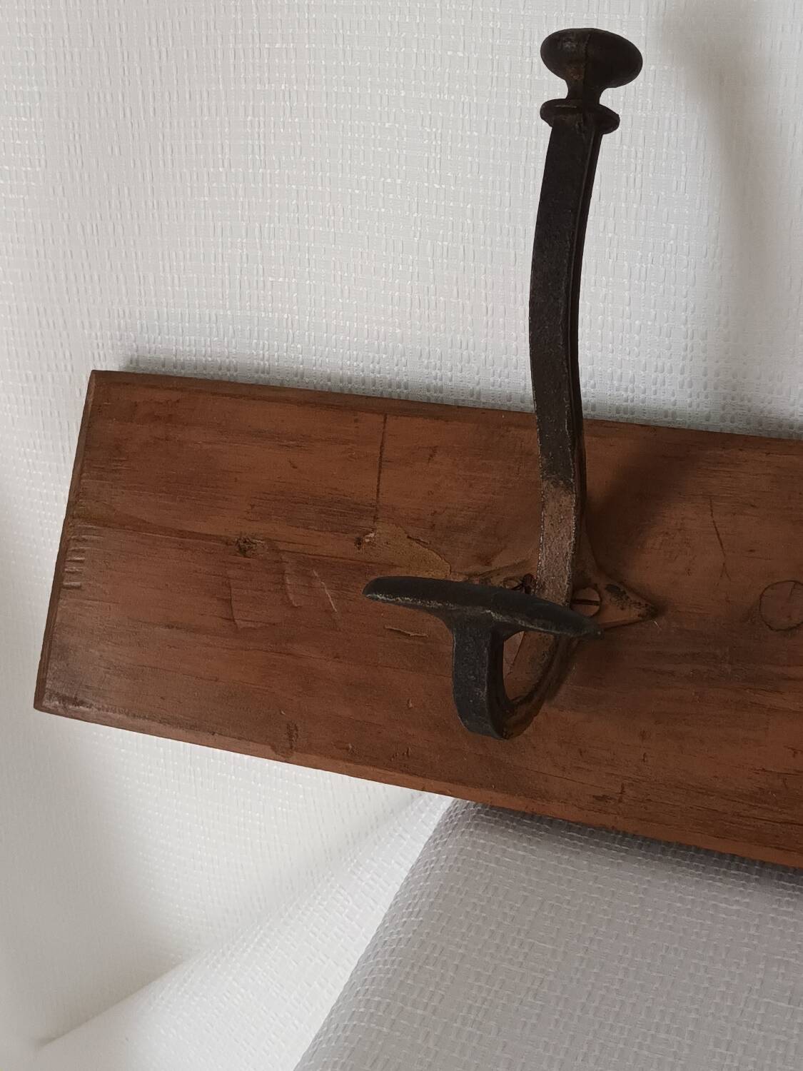 Vintage country wall coat rack