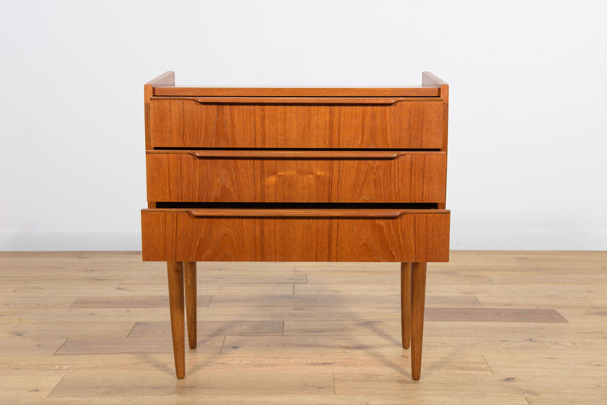Mid-century danish teak dresser, 1960s