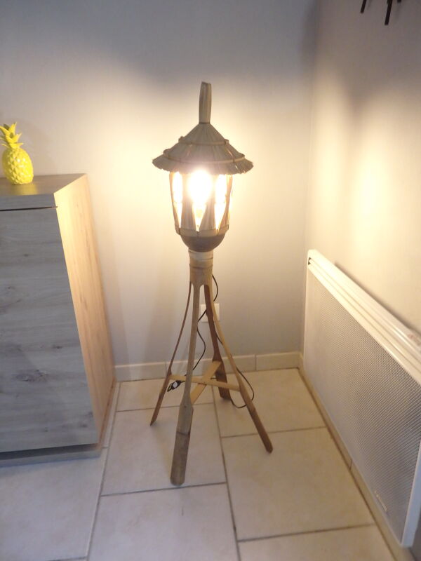 Lampadaire en rotin et bambou vintage