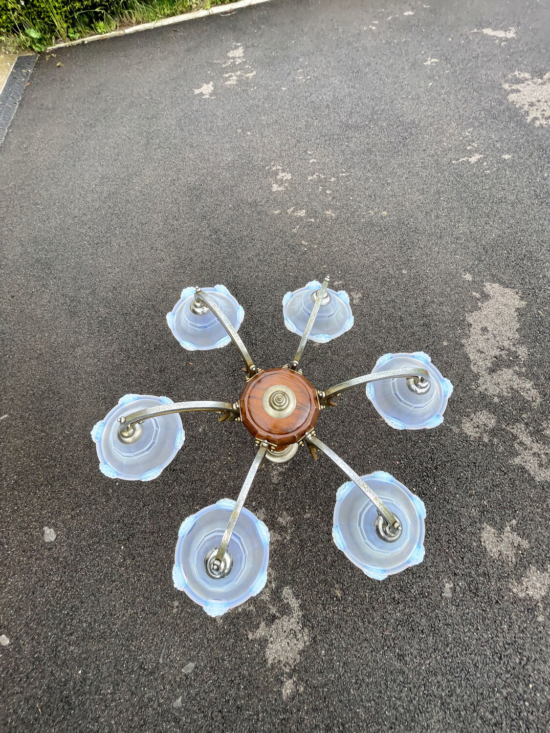 Chandelier 6 arms art deco by Ezan Petitot in opalescent glass