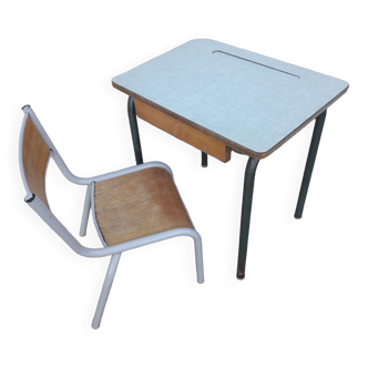 Bureau ecolier en formica avec sa chaise