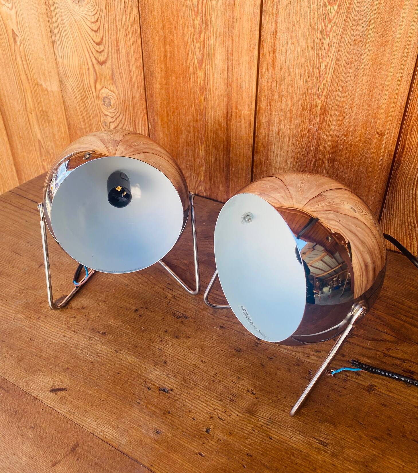 Paire de lampes esprit « Eye-ball » en métal