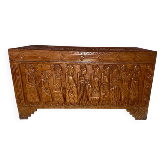 Coffre en bois sculpté - origine Bénin