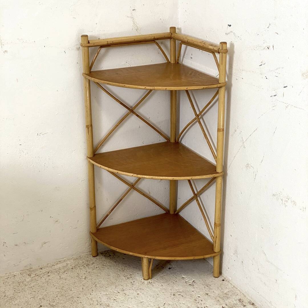 Etagère d'angle en rotin vintage 1960