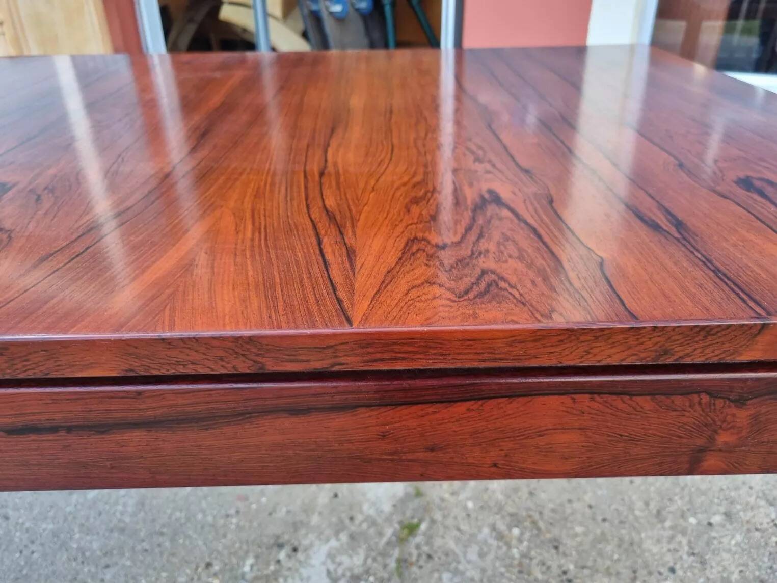 Scandinavian table in rosewood - 1960 design