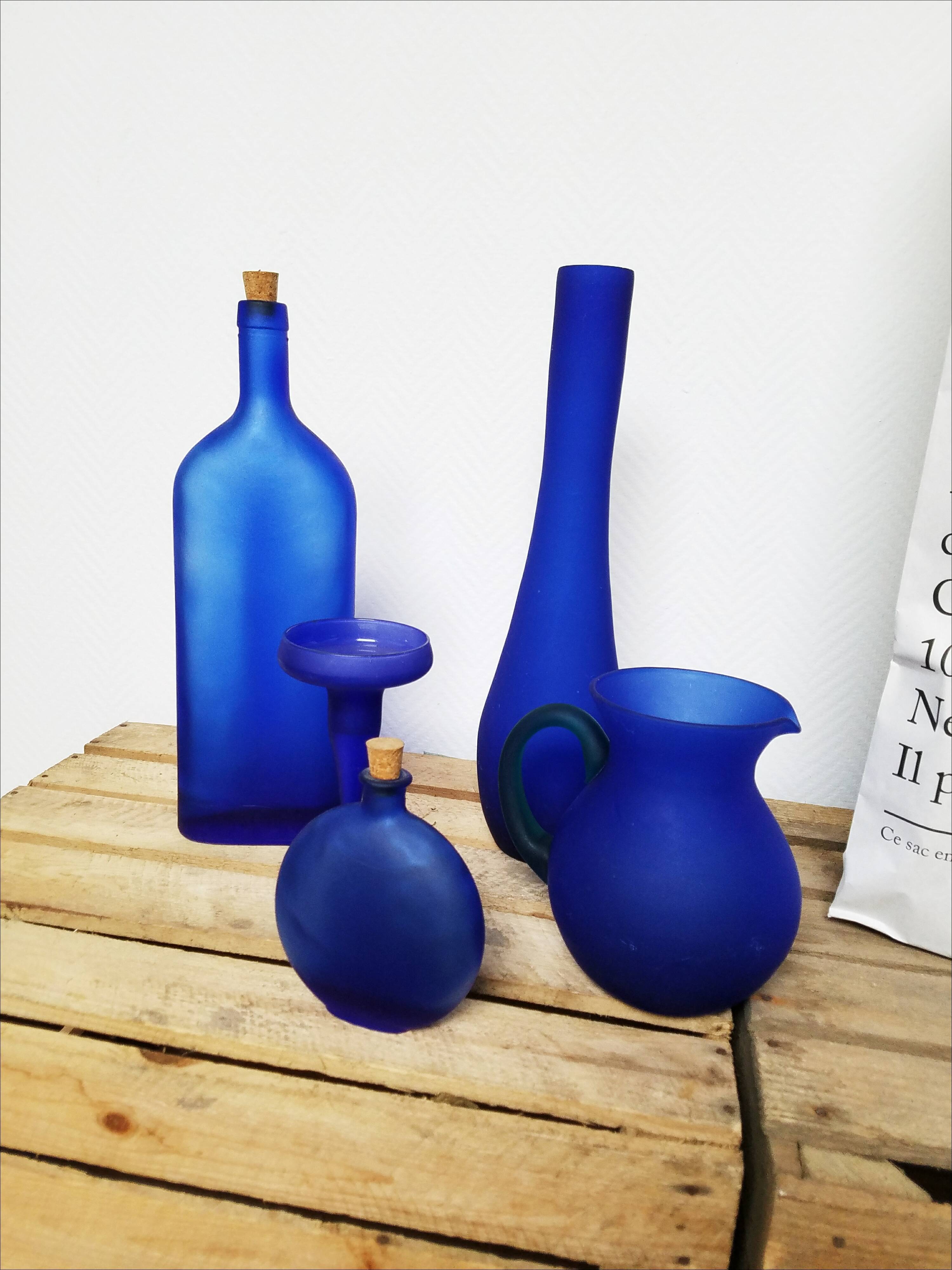 Olive-lot of vases-blue
