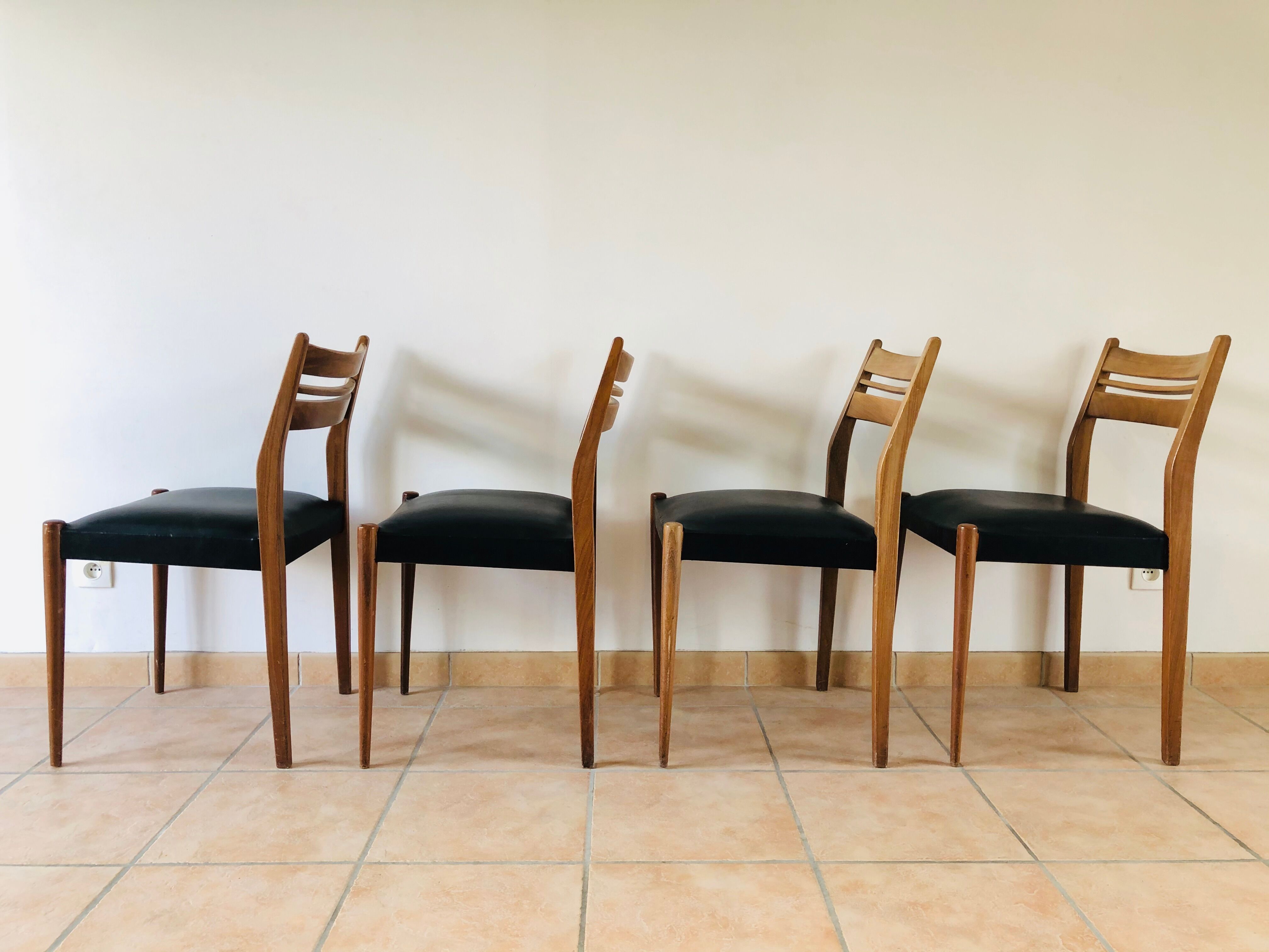 Set de 4 chaises scandinave en teck 1960