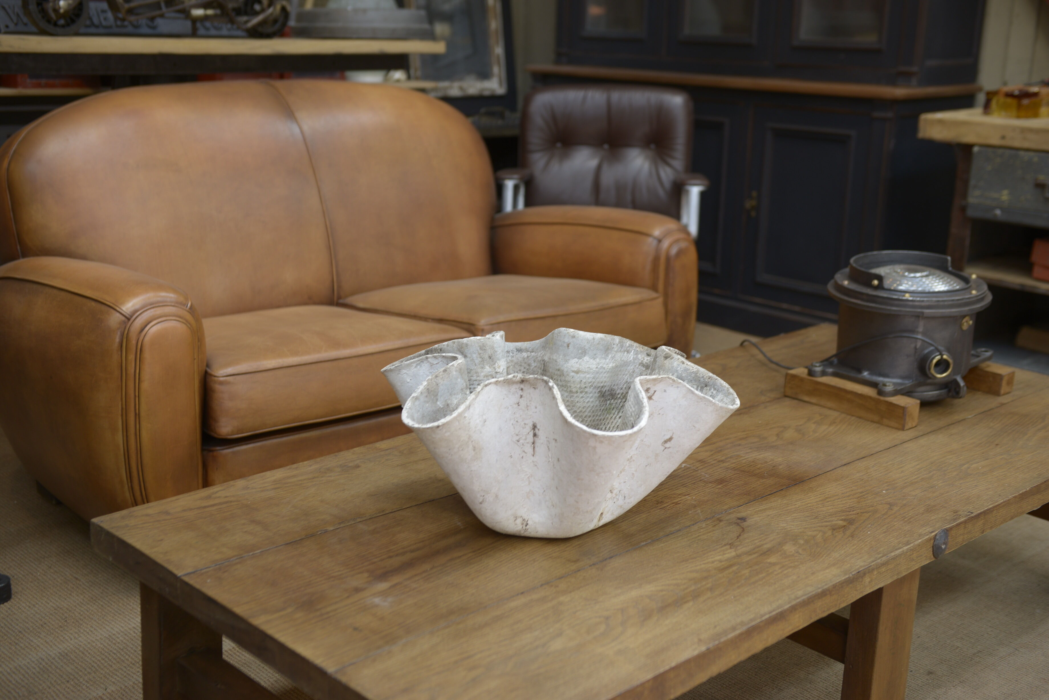 Cement corrugated garden basin 1950